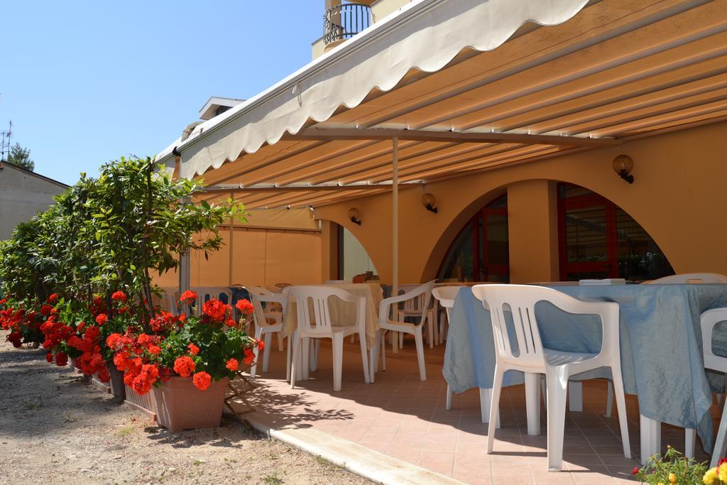 Hotel Quattropalme Tortoreto Εξωτερικό φωτογραφία